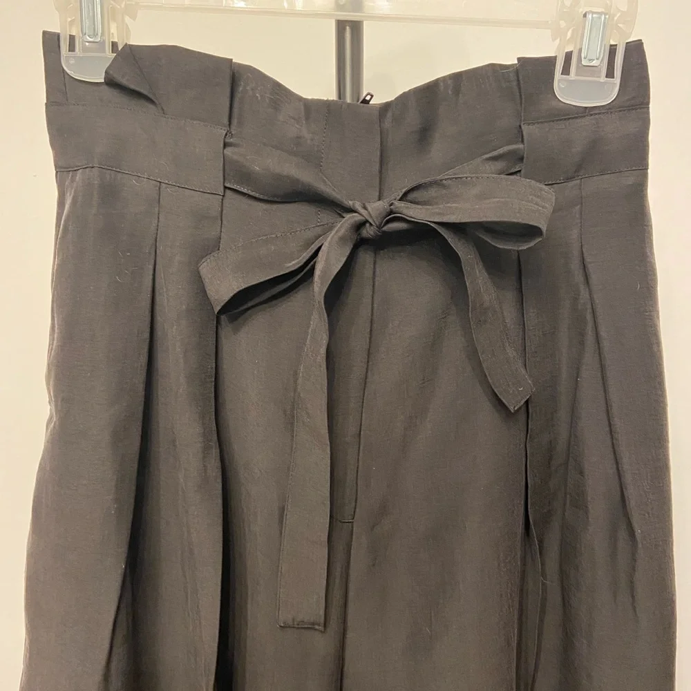 [BUNDLE 2/$15] H&M Wide Black Paper Pants - Picture 4 of 7